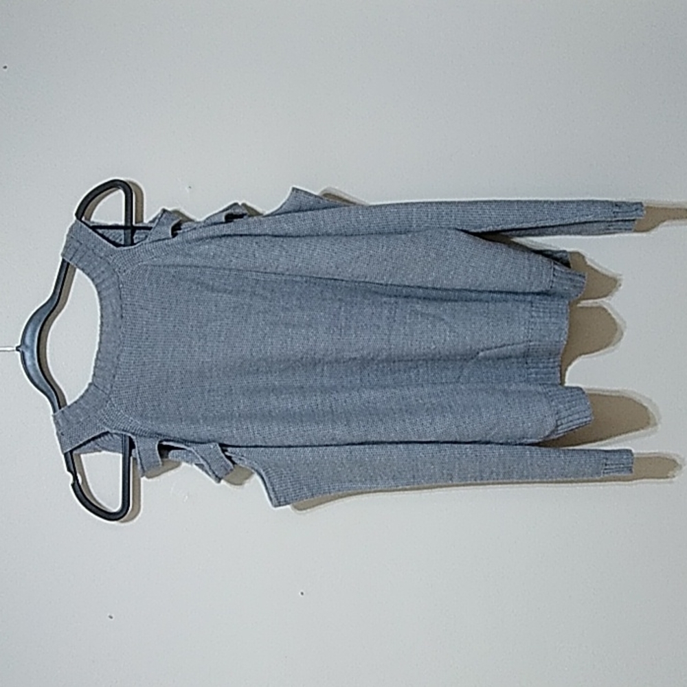 Forever 21 long Sleeve Sweater - Picture 2 of 2